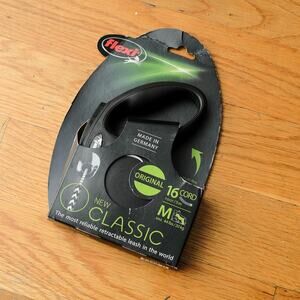 Flexi Retractable Leash New Classic Medium 16 FT Tape Color Black Original